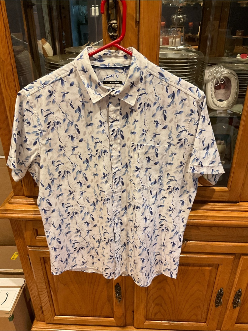 Apt. 9 White Short-Sleeve Button-Down with Blue Leaf Print